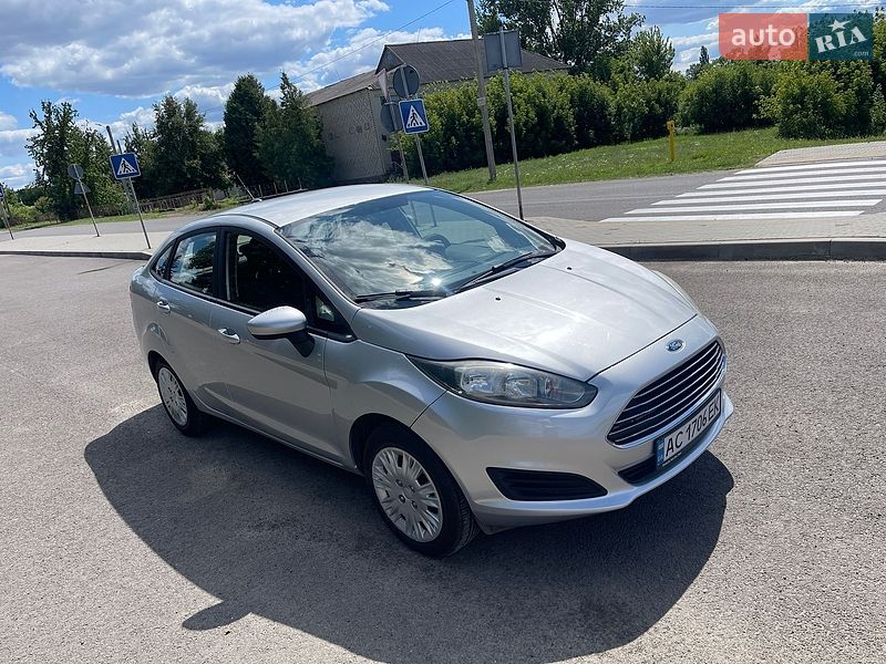 Седан Ford Fiesta 2018 в Луцке