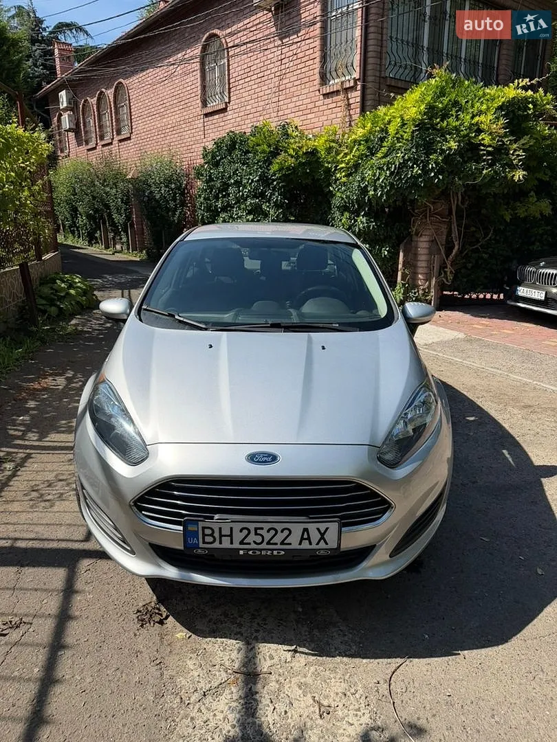 2019 Ford Fiesta - фото 1