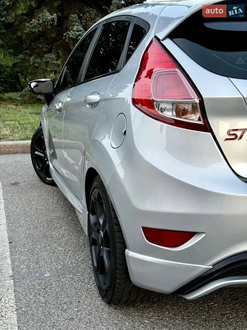 2015 Ford Fiesta - мініатюра 37