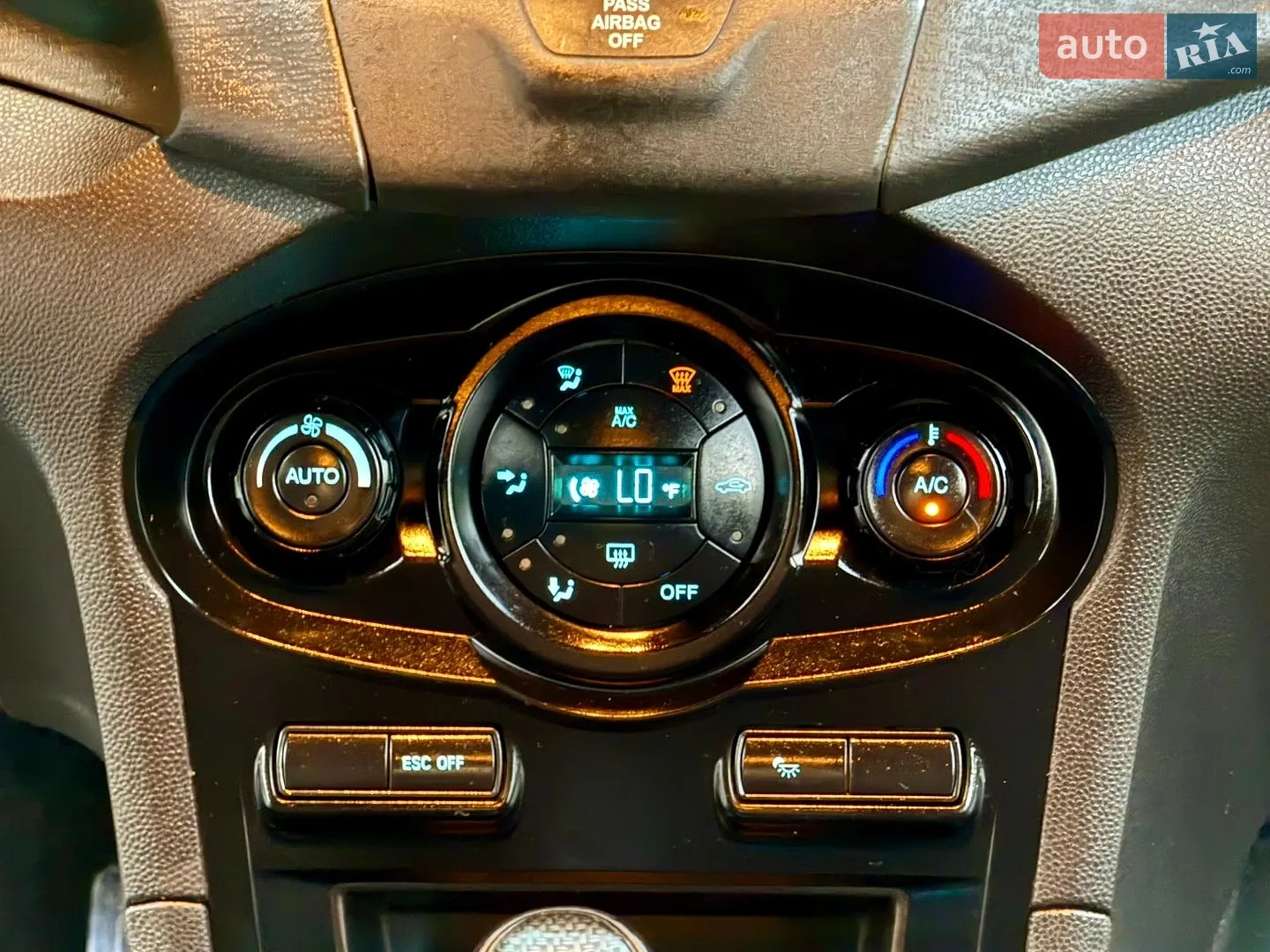 2015 Ford Fiesta - мініатюра 56