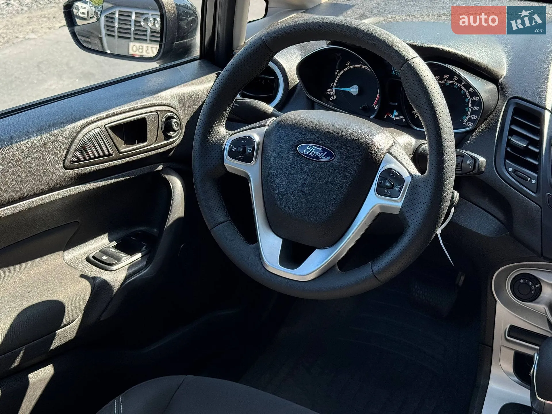 2018 Ford Fiesta - мініатюра 47