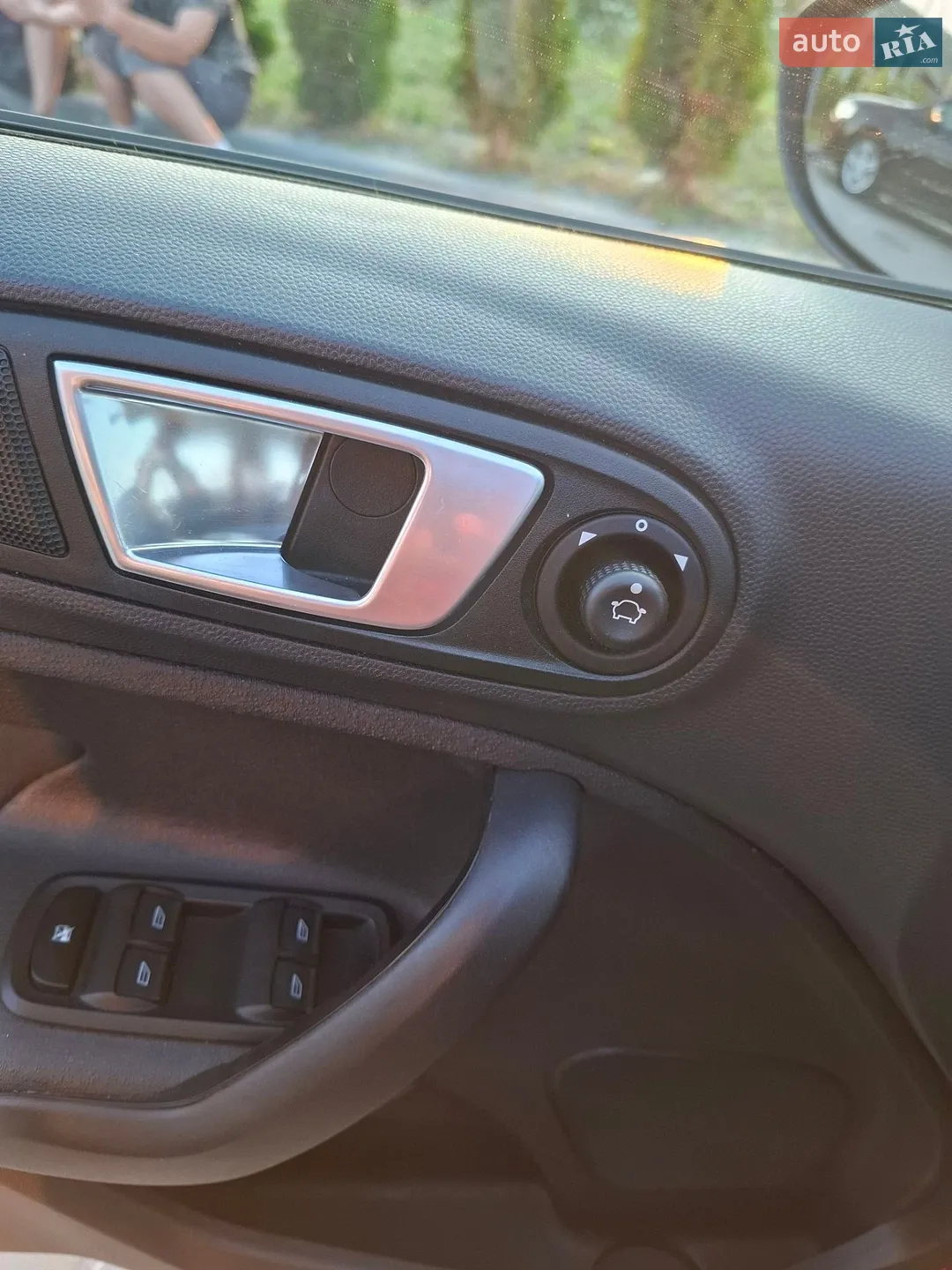 2015 Ford Fiesta - мініатюра 27