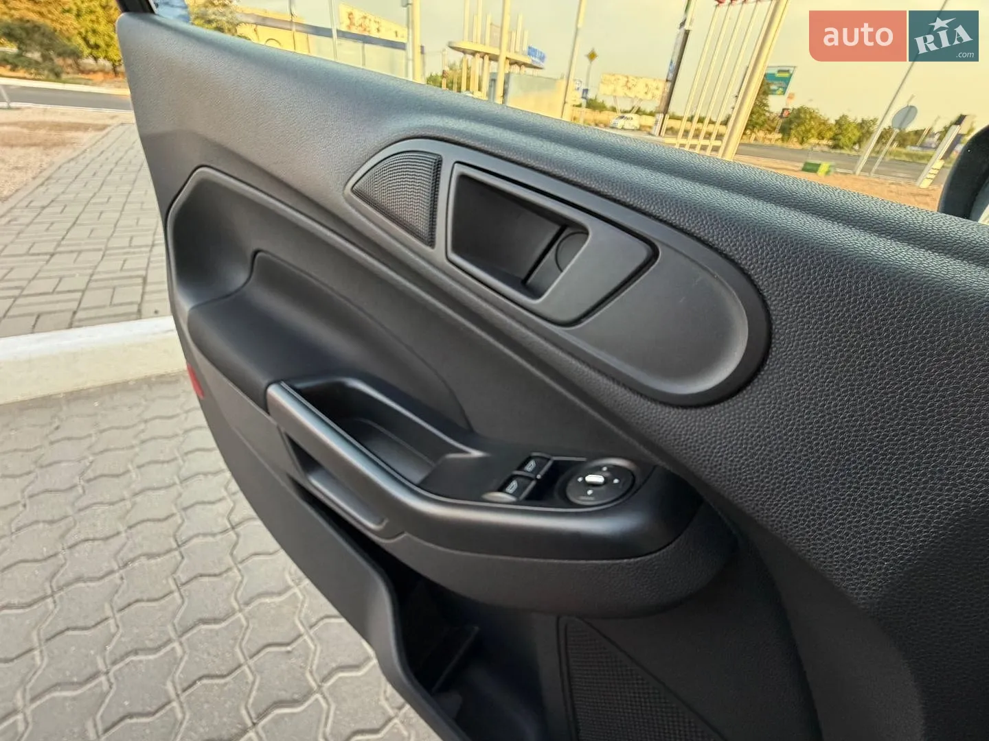 2013 Ford Fiesta - мініатюра 77