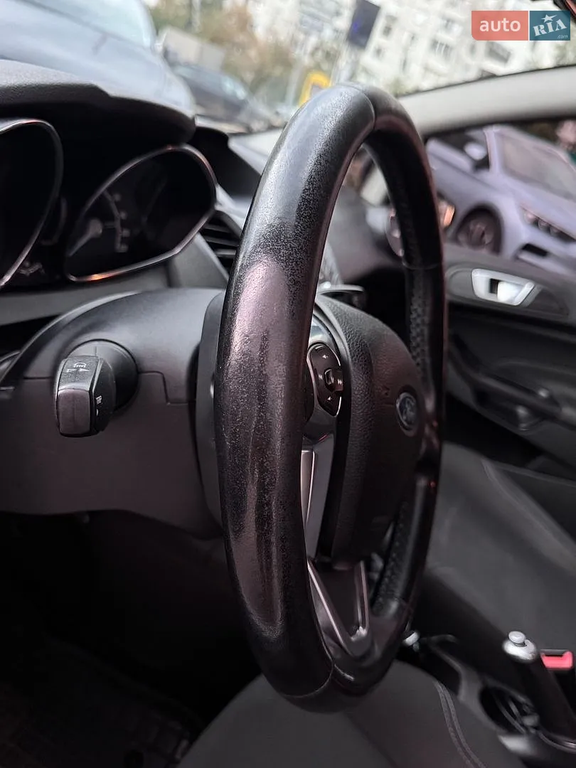 2016 Ford Fiesta - мініатюра 11
