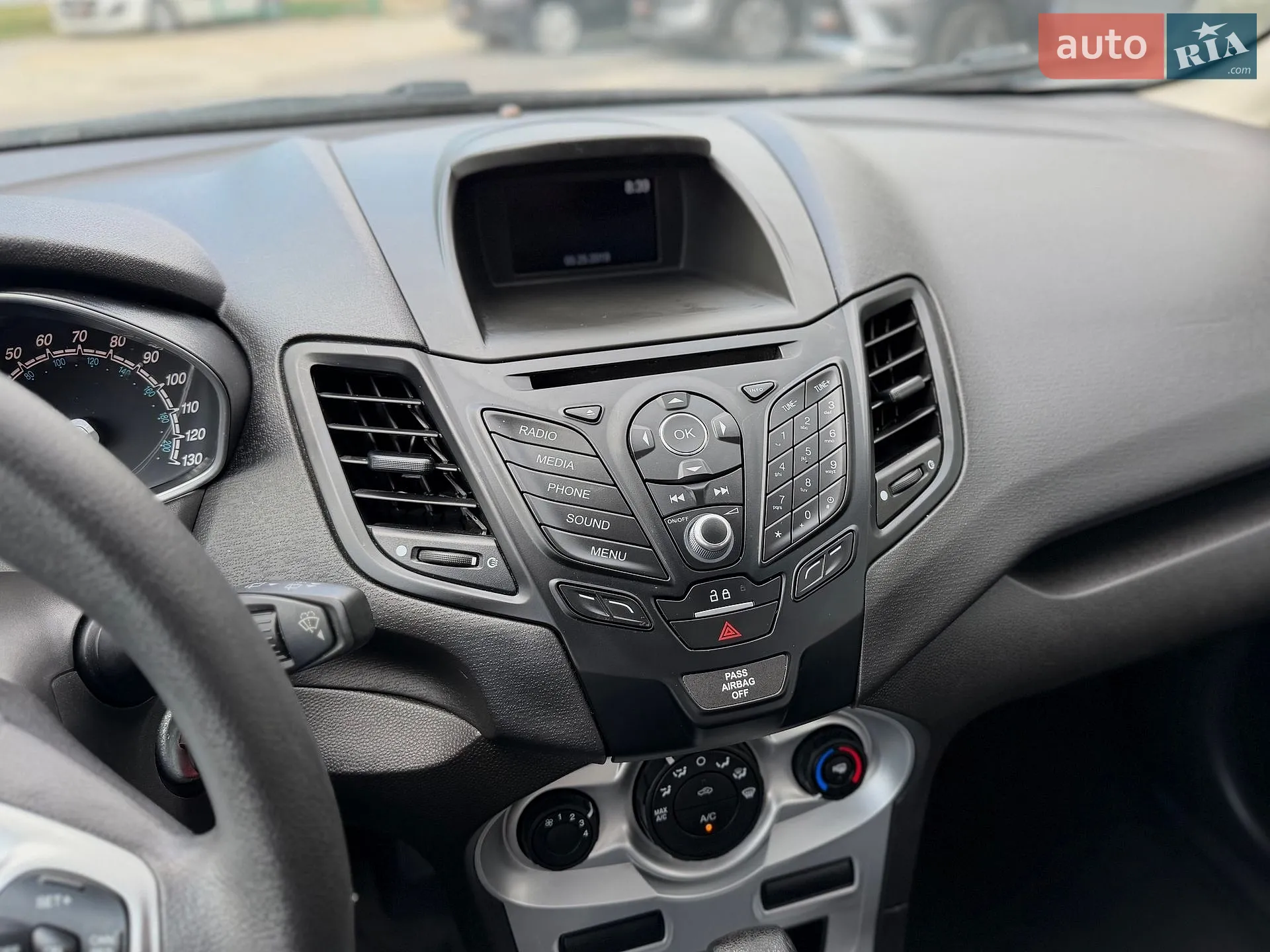 2019 Ford Fiesta - мініатюра 40