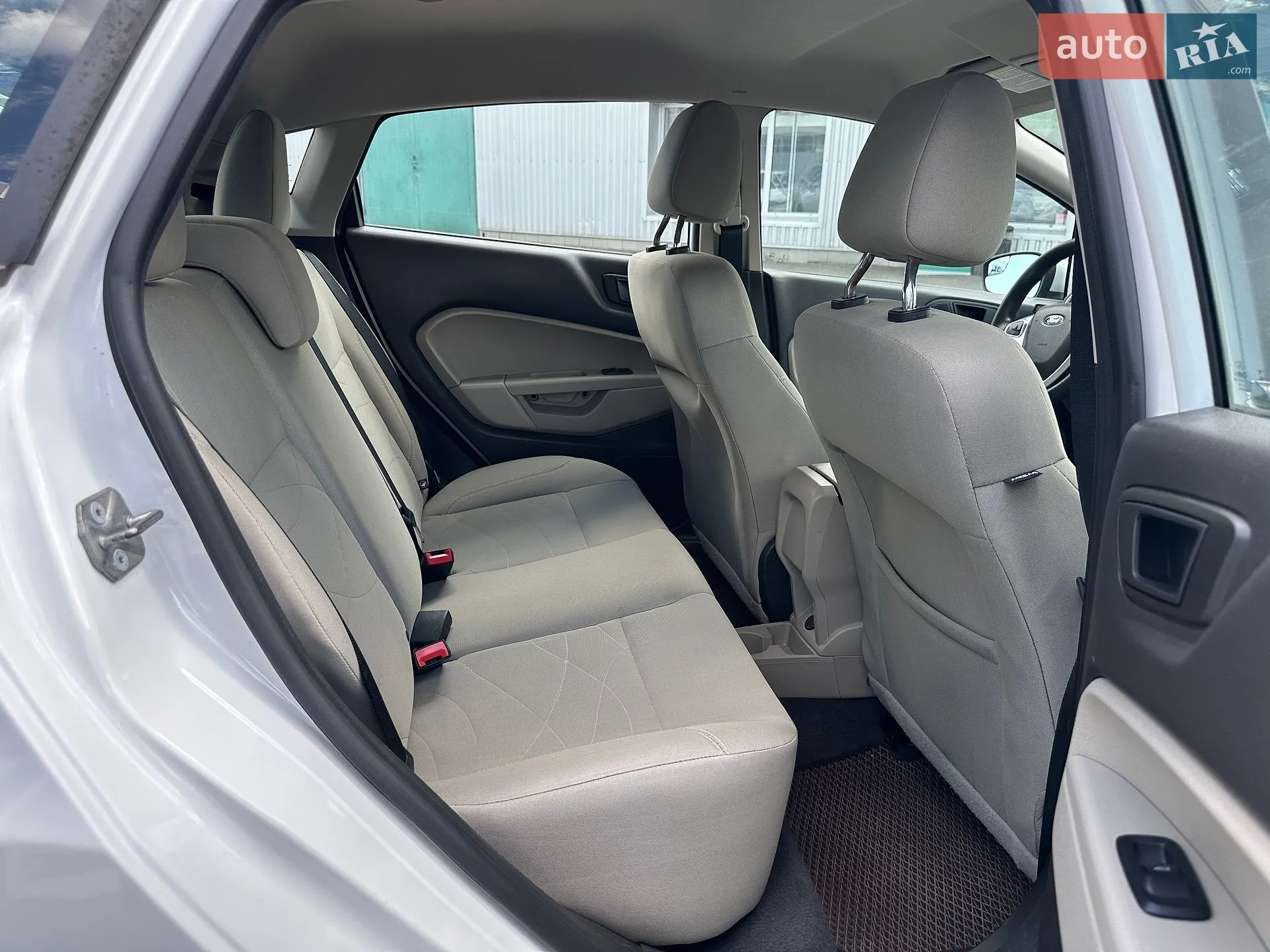 2019 Ford Fiesta - мініатюра 28
