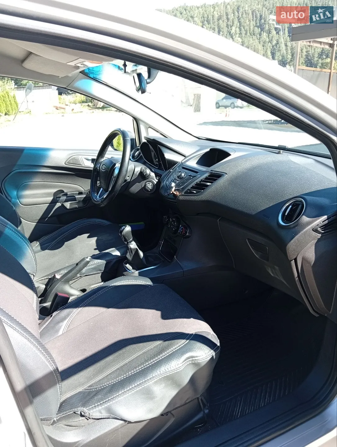 2013 Ford Fiesta - мініатюра 9