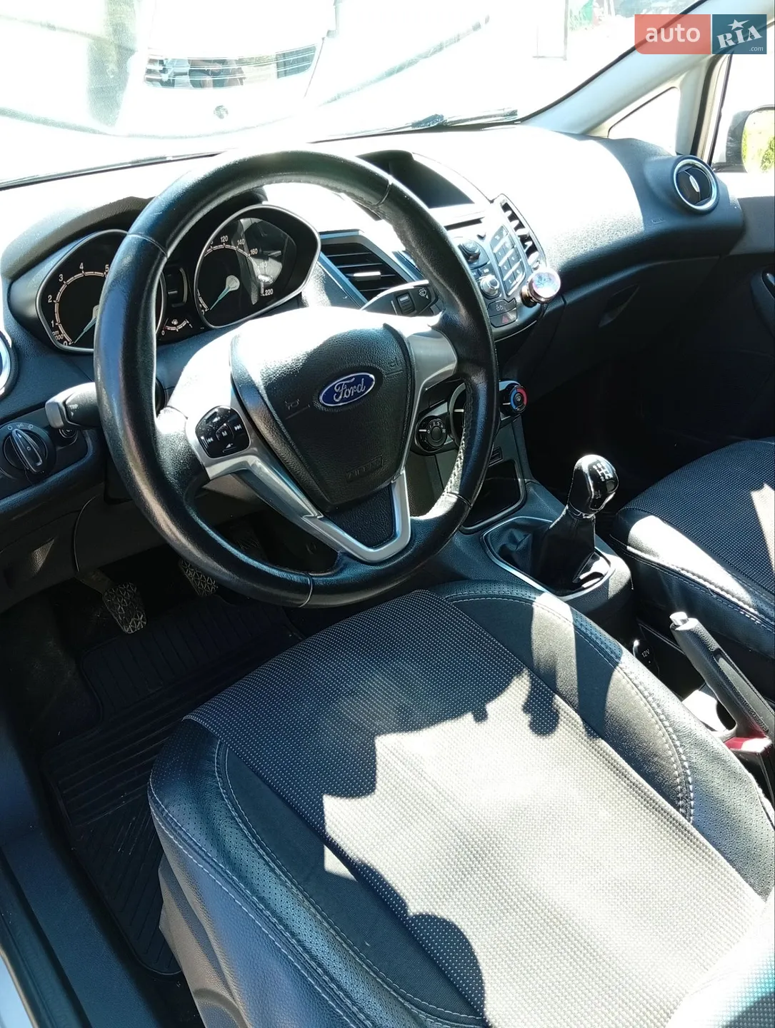 2013 Ford Fiesta - мініатюра 10