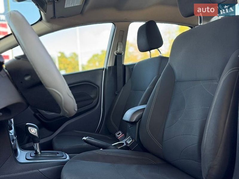 Седан Ford Fiesta 2017 в Николаеве