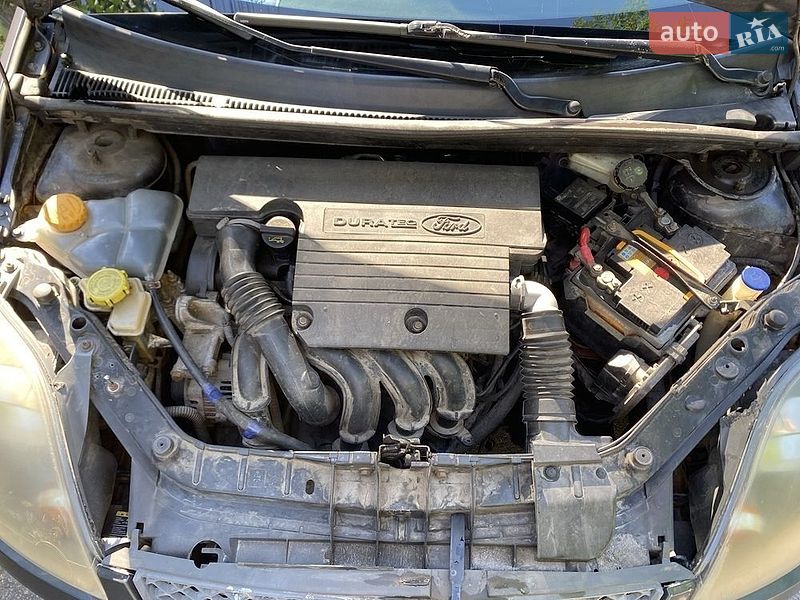 Хэтчбек Ford Fiesta 2007 в Вишневом фото 10 Хэтчбек Ford Fiesta 2007 в Вишневом
