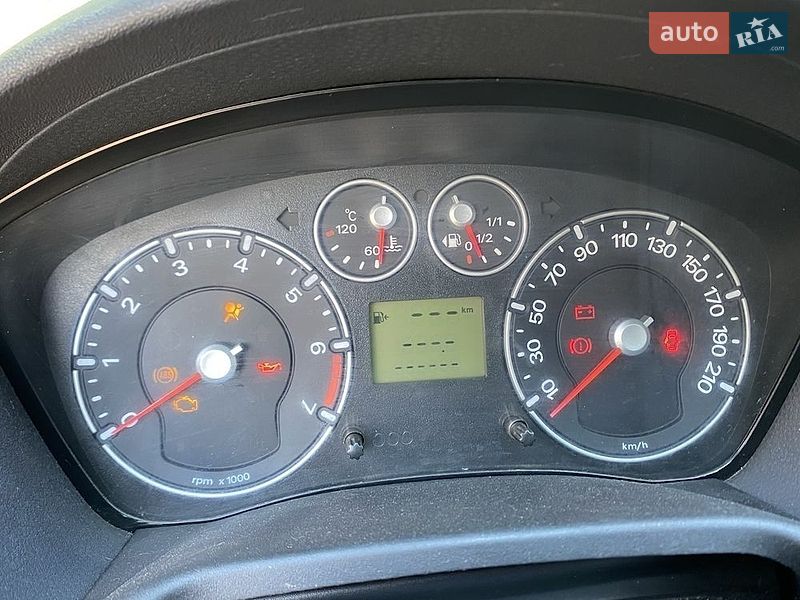 Хэтчбек Ford Fiesta 2007 в Вишневом фото 11 Хэтчбек Ford Fiesta 2007 в Вишневом
