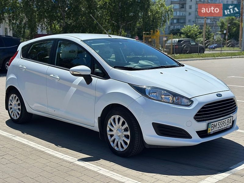 Хетчбек Ford Fiesta 2013 в Сумах