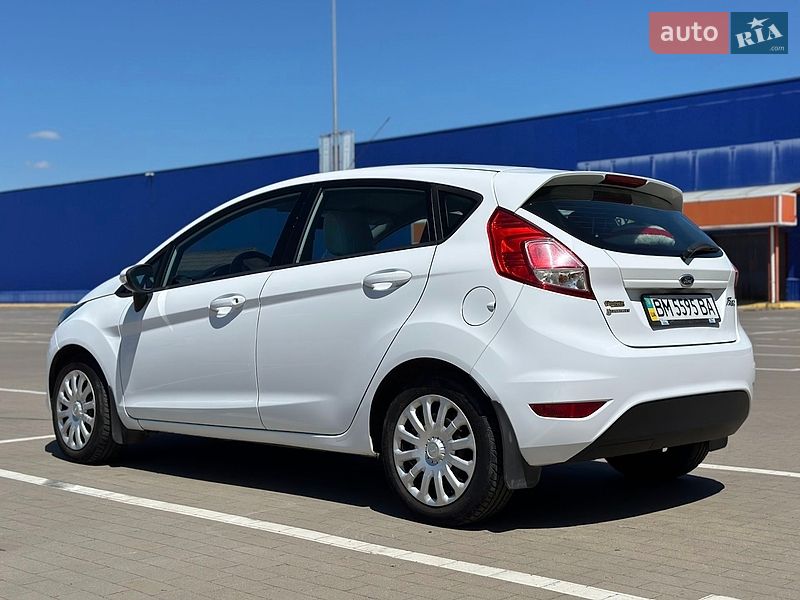 Хетчбек Ford Fiesta 2013 в Сумах