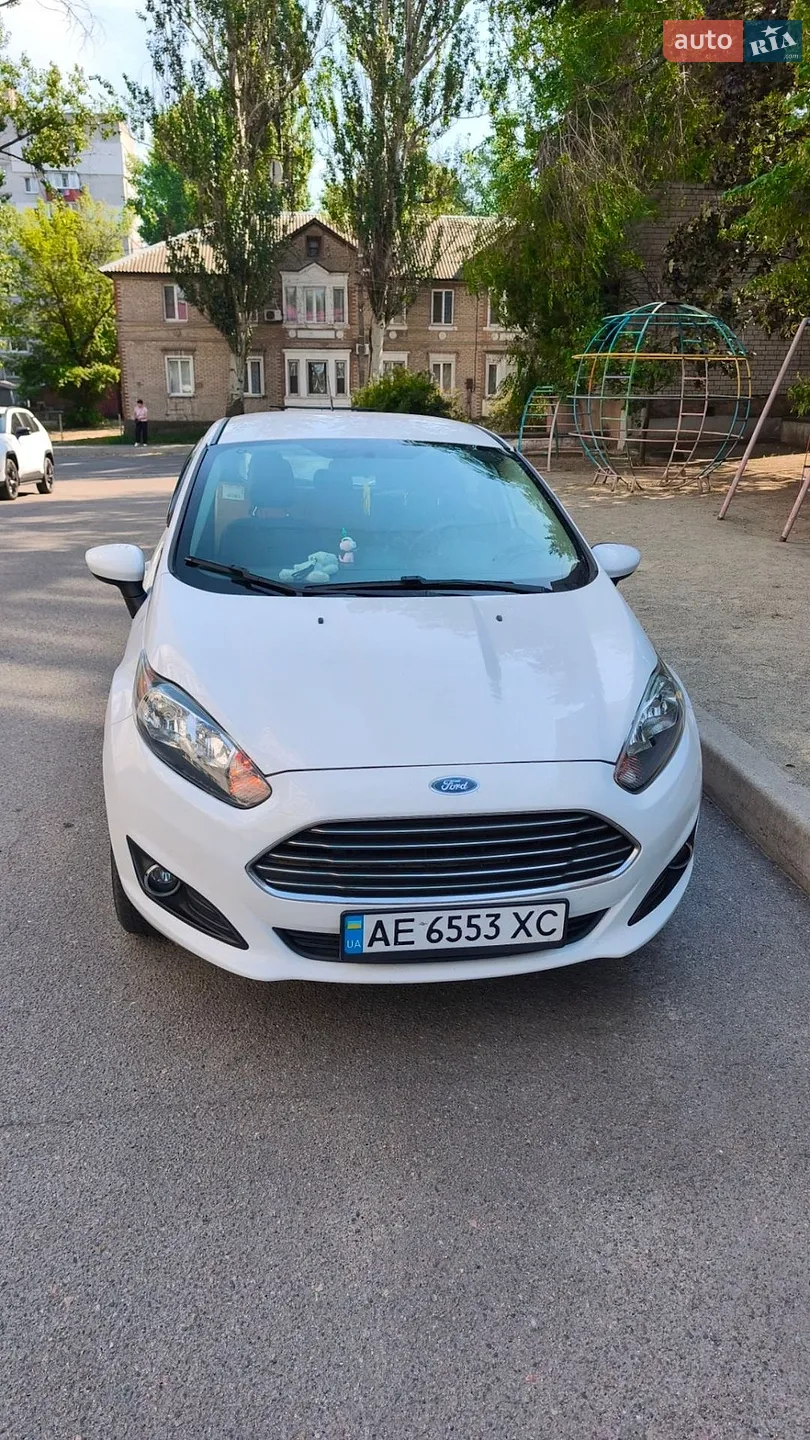 2018 Ford Fiesta - фото 1