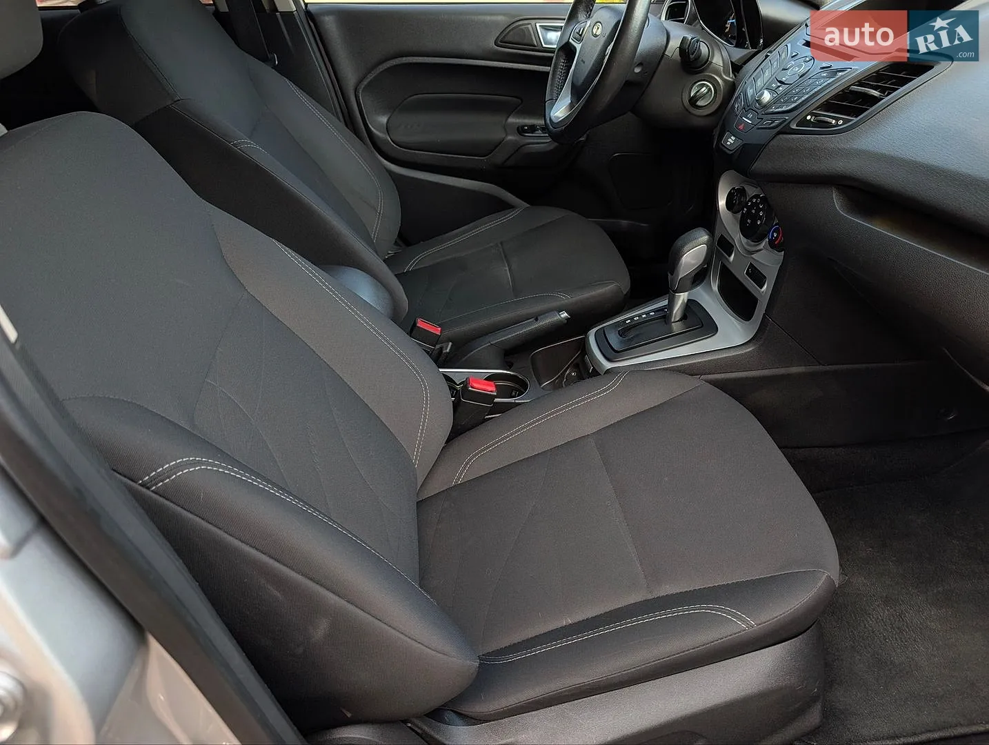 2016 Ford Fiesta - мініатюра 34