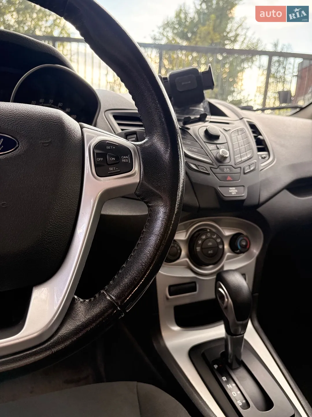 2013 Ford Fiesta - мініатюра 8