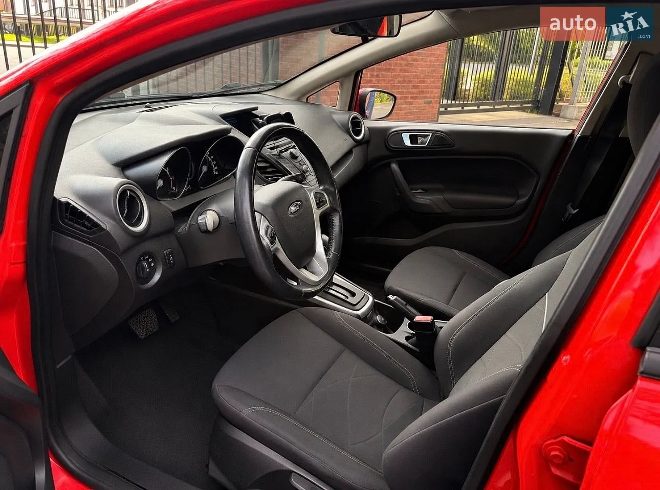 2013 Ford Fiesta - мініатюра 9