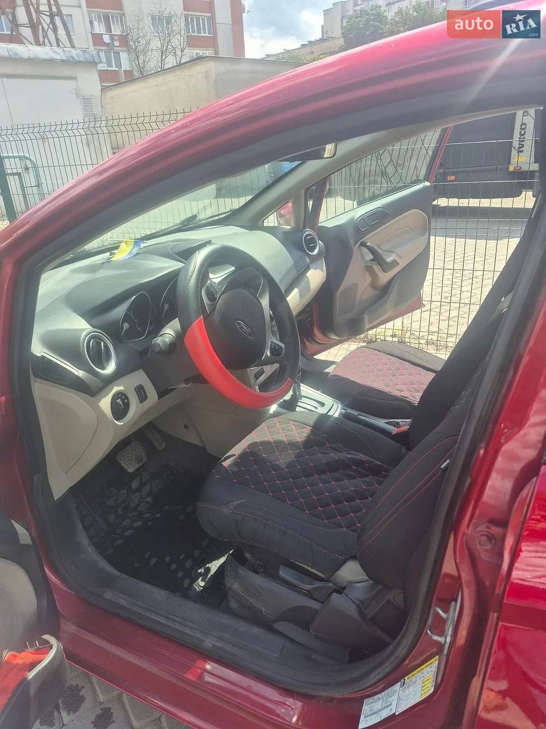 2017 Ford Fiesta - мініатюра 8
