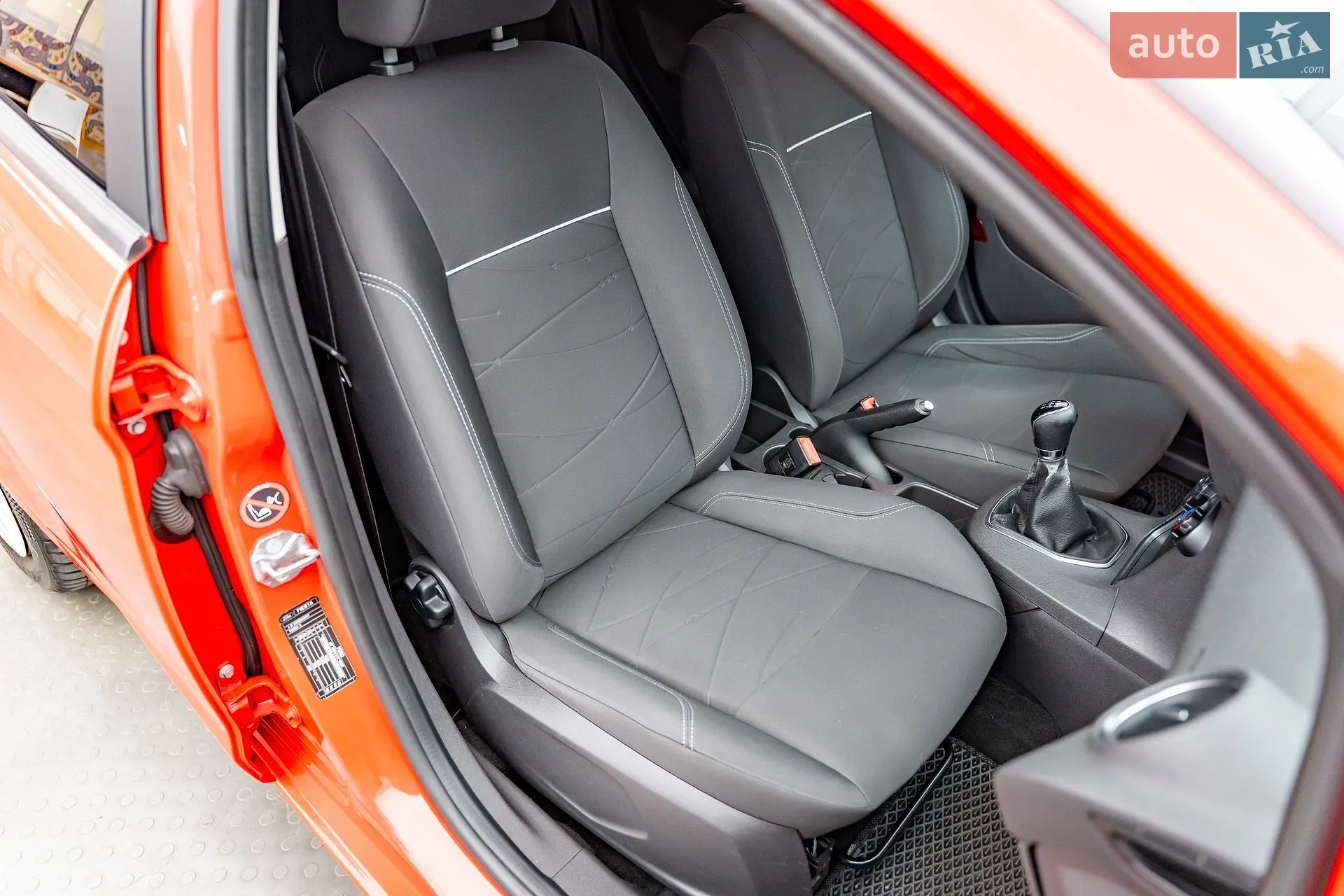 2013 Ford Fiesta - мініатюра 18