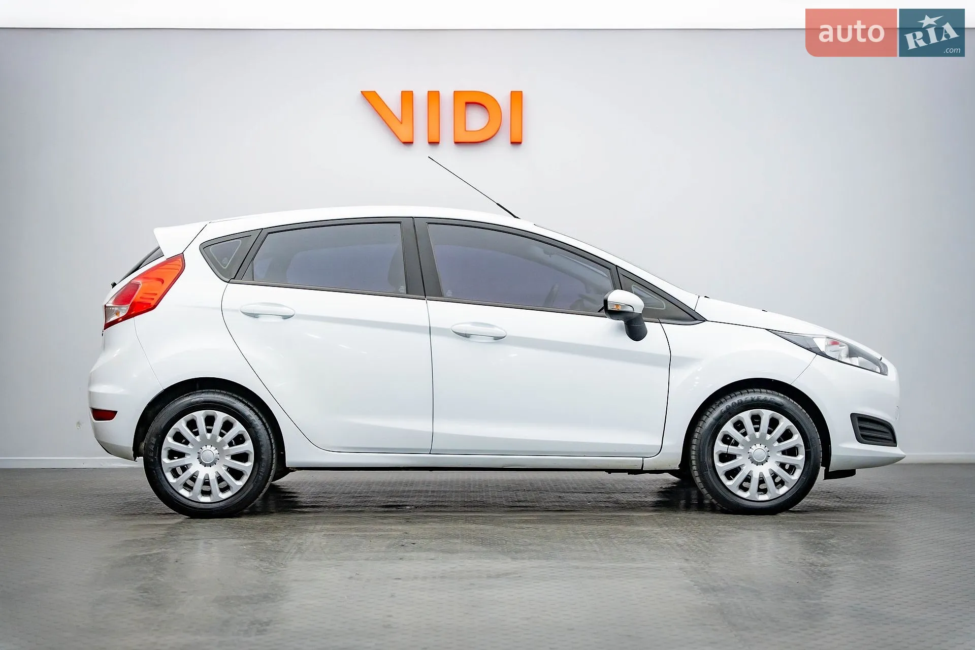 2017 Ford Fiesta - мініатюра 4