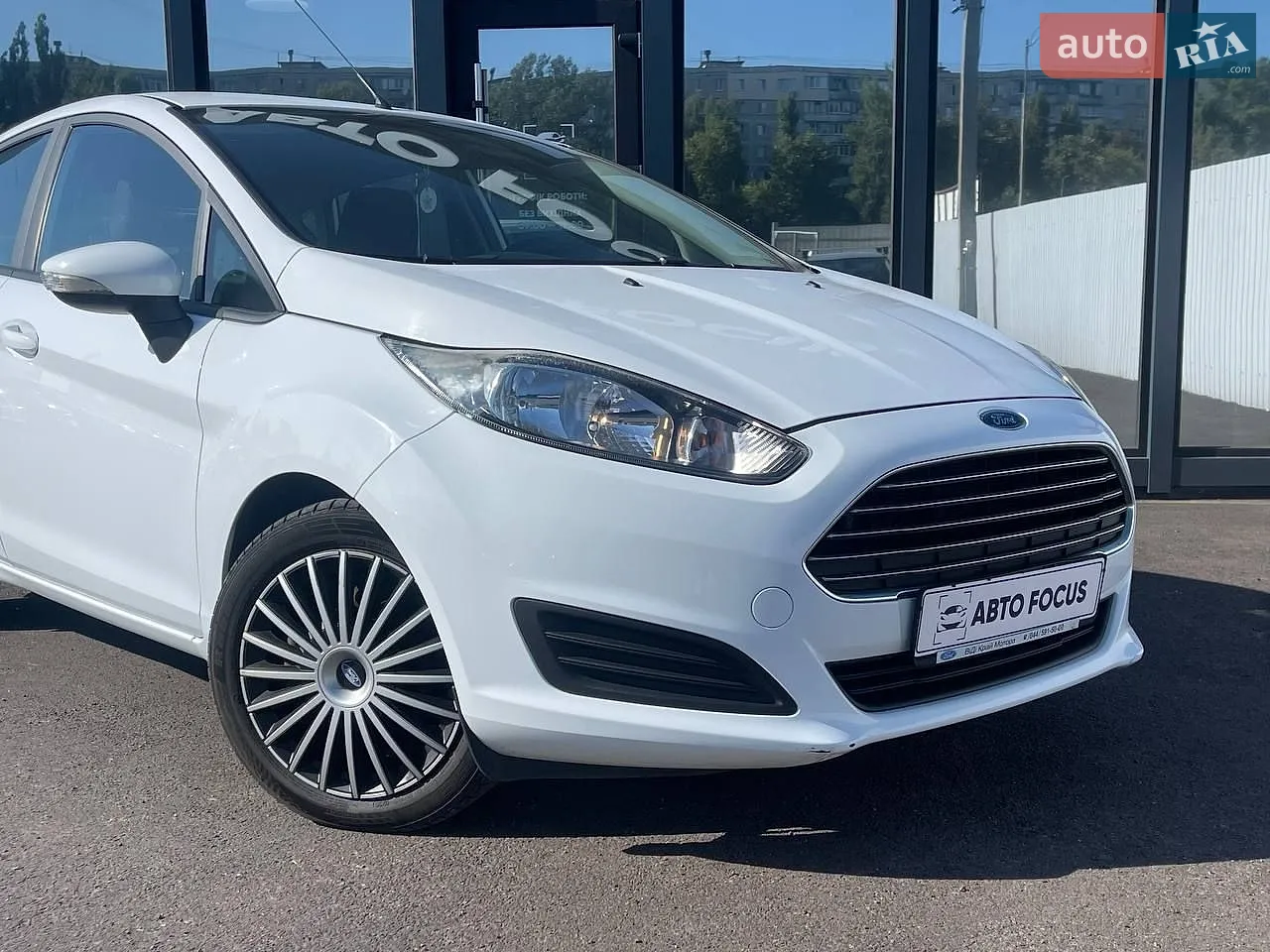 2014 Ford Fiesta - мініатюра 2