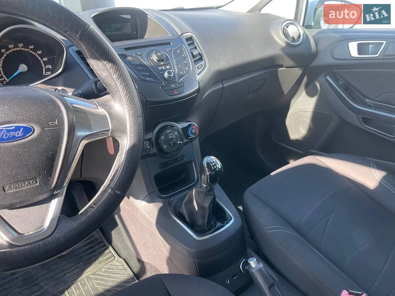 2014 Ford Fiesta - мініатюра 21