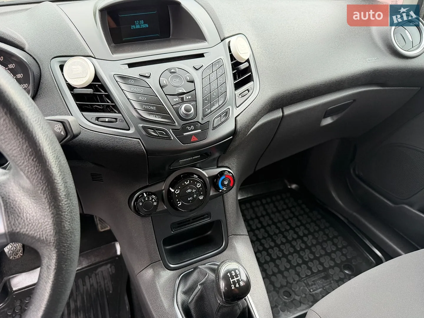 2015 Ford Fiesta - мініатюра 37