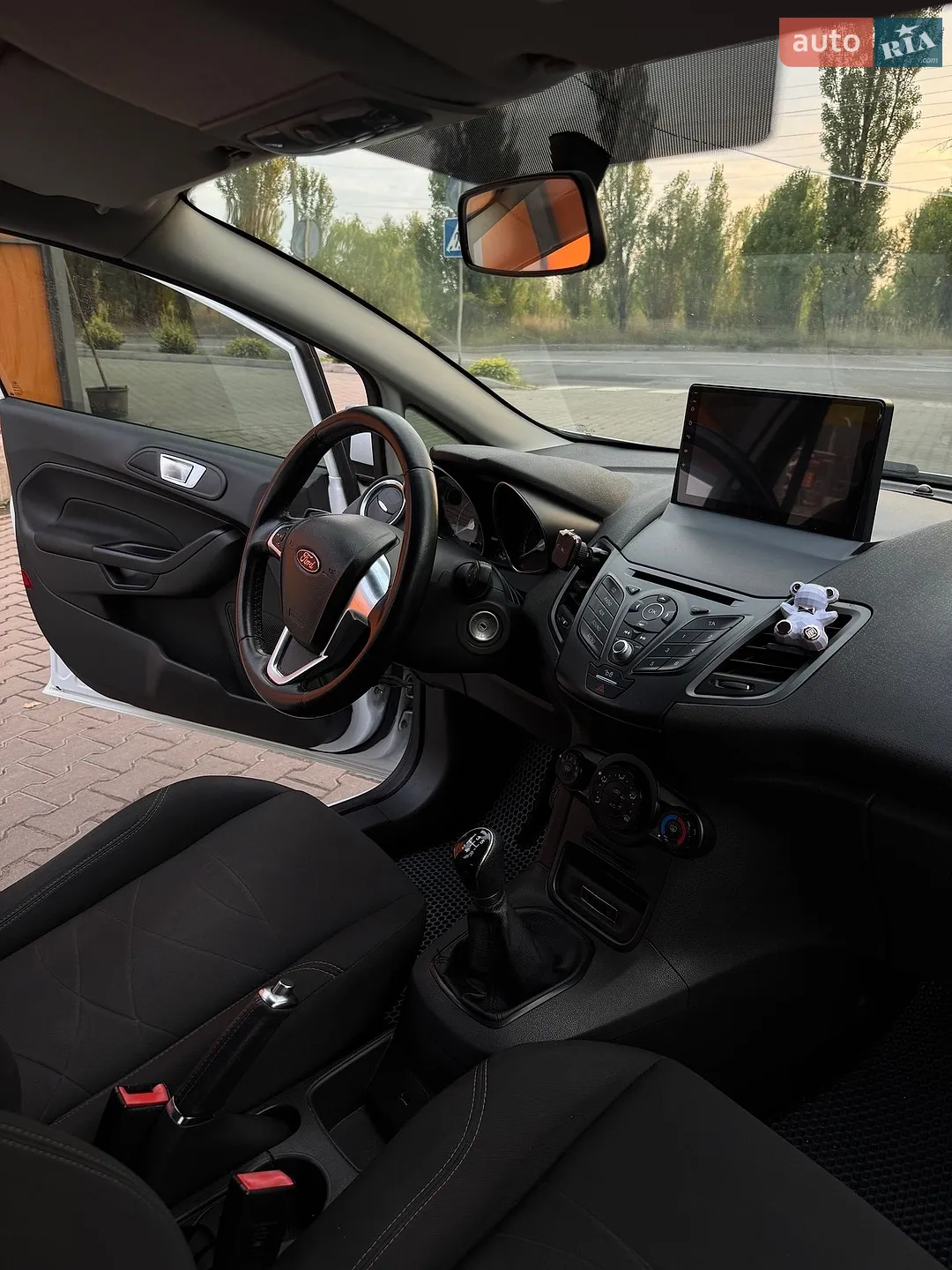2016 Ford Fiesta - мініатюра 28
