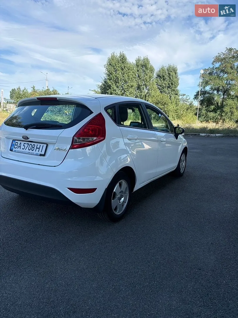 2012 Ford Fiesta - мініатюра 11