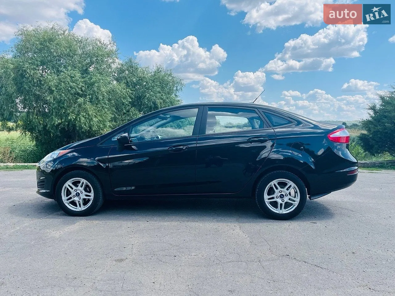 2017 Ford Fiesta - мініатюра 4