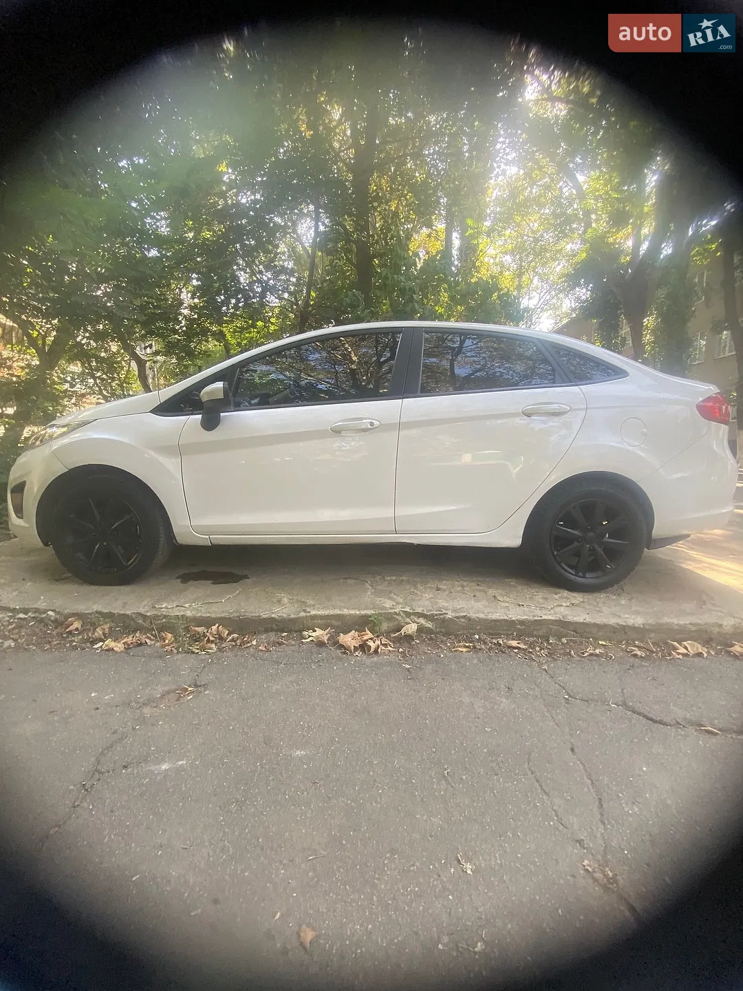 2011 Ford Fiesta - мініатюра 8