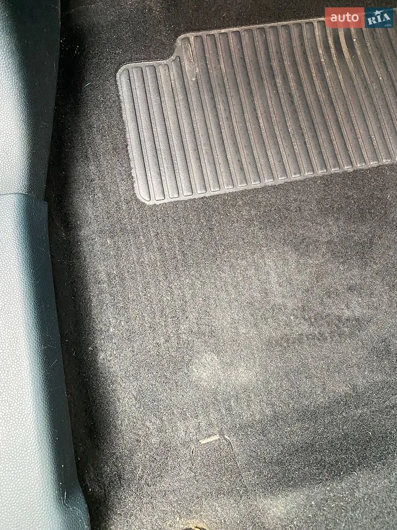 2011 Ford Fiesta - мініатюра 37