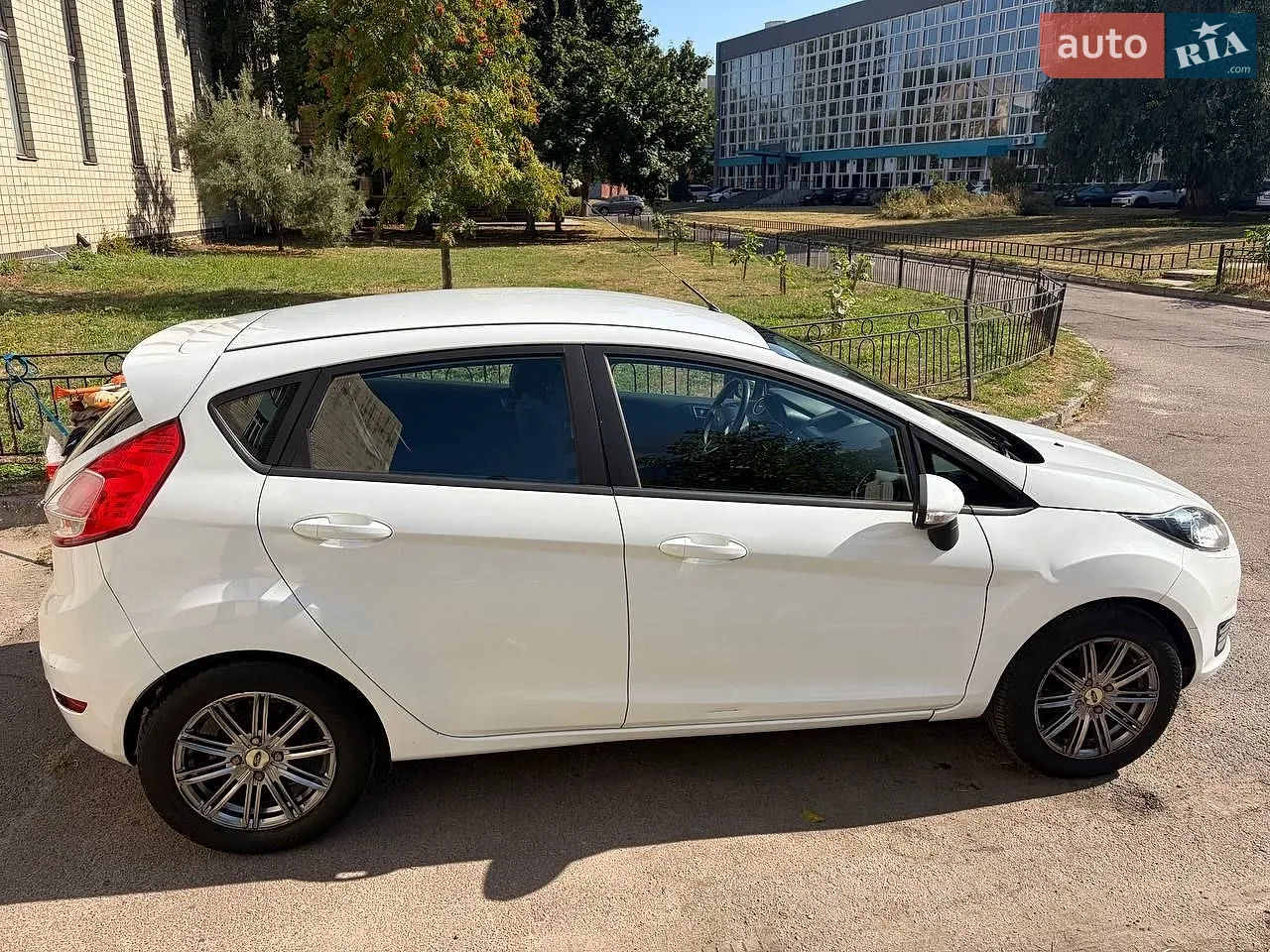2013 Ford Fiesta - мініатюра 5