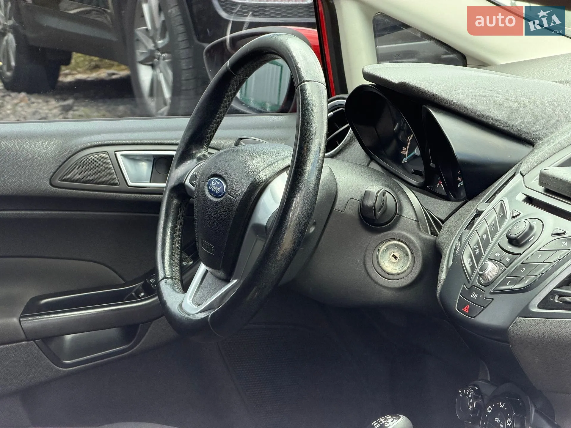 2013 Ford Fiesta - мініатюра 32