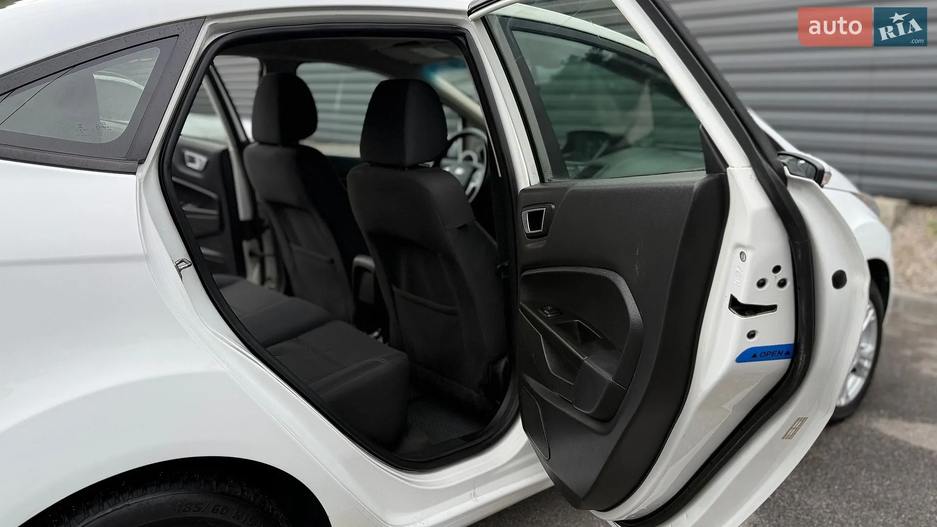 2015 Ford Fiesta - мініатюра 29