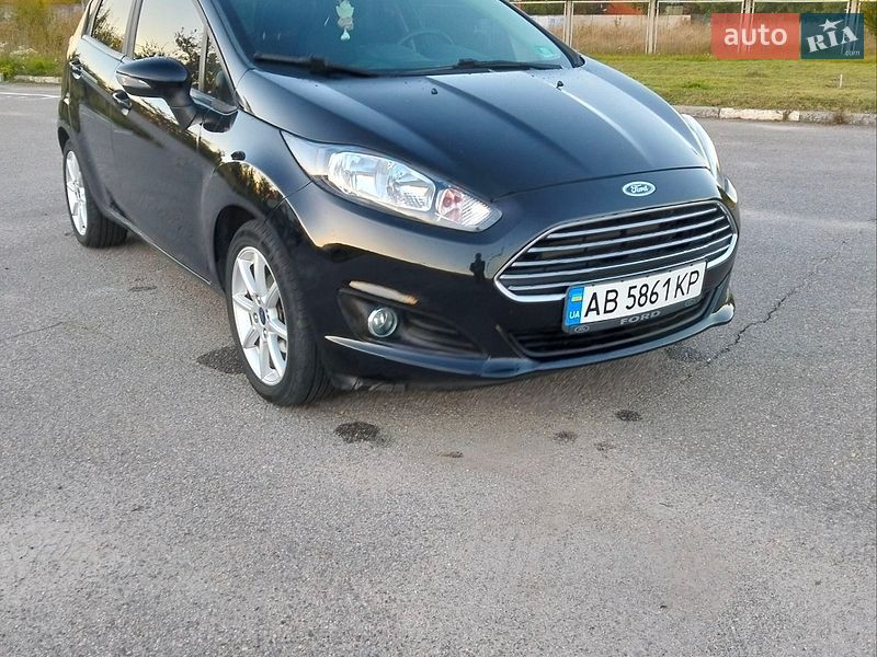 Хэтчбек Ford Fiesta 2016 в Виннице