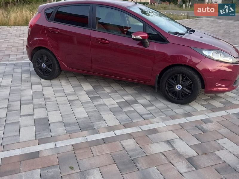 Хэтчбек Ford Fiesta 2011 в Днепре фото 10 Хэтчбек Ford Fiesta 2011 в Днепре