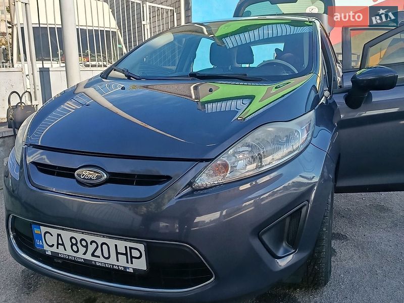 Хэтчбек Ford Fiesta 2012 в Черкассах