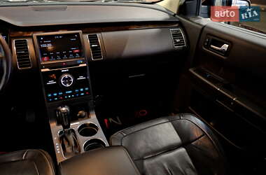 Внедорожник / Кроссовер Ford Flex 2017 в 