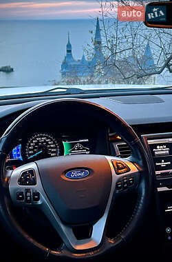 Позашляховик / Кросовер Ford Flex 2014 в 
