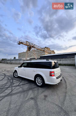 Внедорожник / Кроссовер Ford Flex 2014 в 