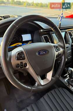 Внедорожник / Кроссовер Ford Flex 2019 в 