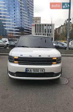 Позашляховик / Кросовер Ford Flex 2016 в 