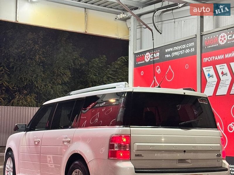 Позашляховик / Кросовер Ford Flex 2014 в Чернівцях