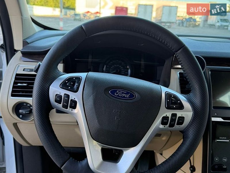 Внедорожник / Кроссовер Ford Flex 2015 в Кременчуге
