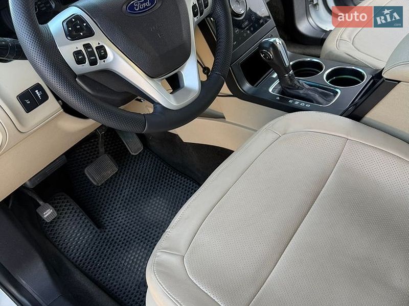 Внедорожник / Кроссовер Ford Flex 2015 в Кременчуге