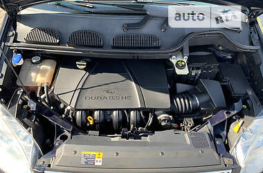 Универсал Ford Focus C-Max 2004 в 