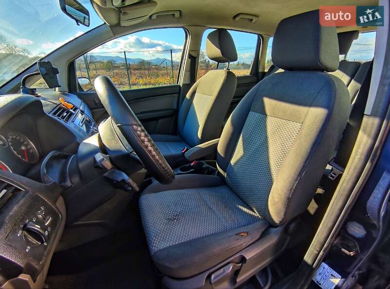 Микровэн Ford Focus C-Max 2005 в Тячеве фото 7 Микровэн Ford Focus C-Max 2005 в Тячеве