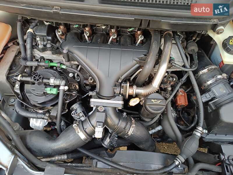 Мінівен Ford Focus C-Max 2005 в Тячеві фото 10 Мінівен Ford Focus C-Max 2005 в Тячеві