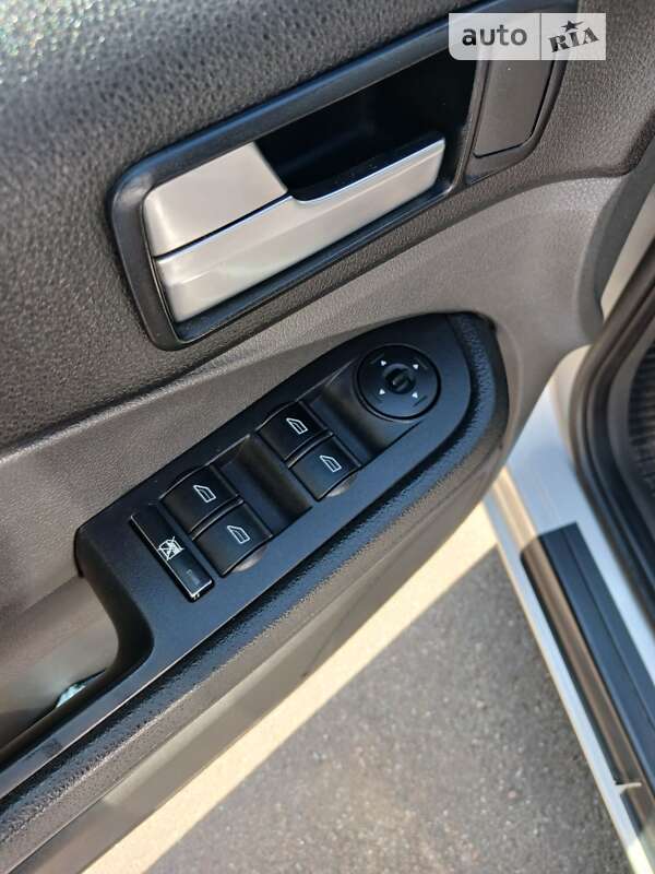 Минивэн Ford Focus C-Max 2005 в Житомире